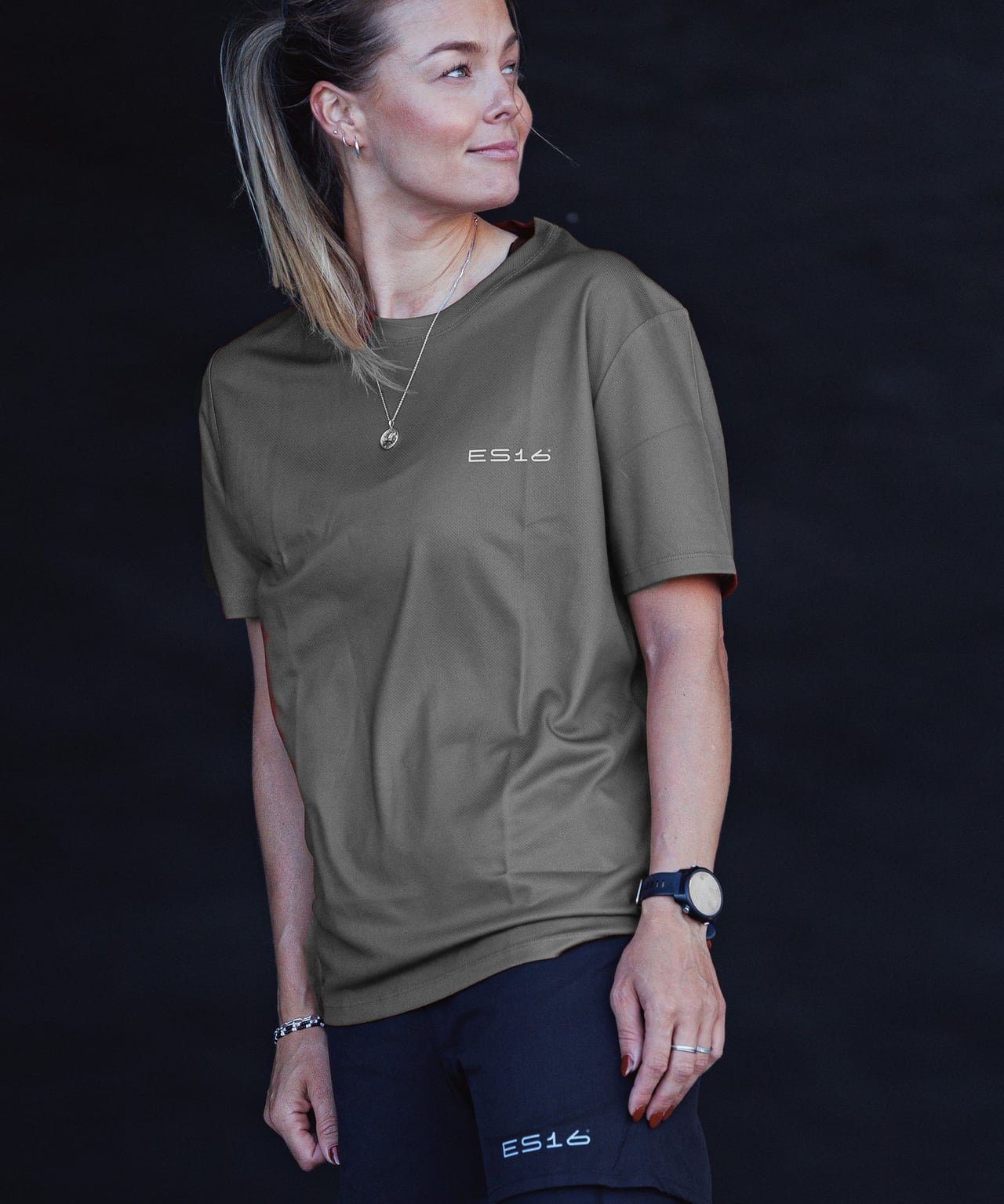 ES16 Basic T-shirt - Grå.
